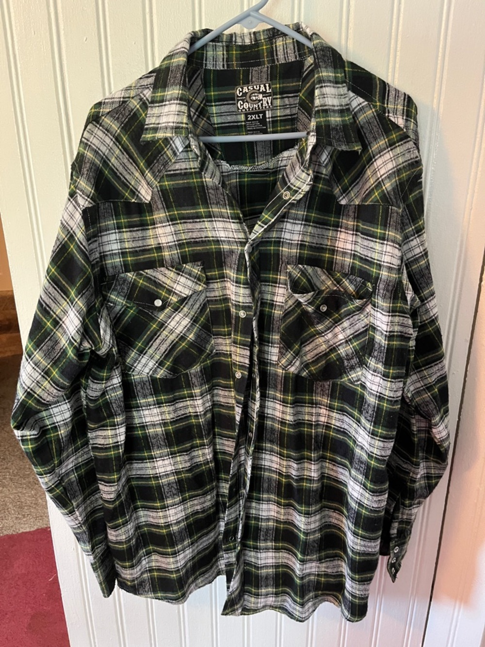 Men’s Green Black Plaid Button-Down Shirt